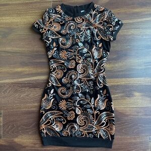 🌿END of SEASON SALE🌿COSMOPOLITAN The Population Sequin Floral Mini Dress S